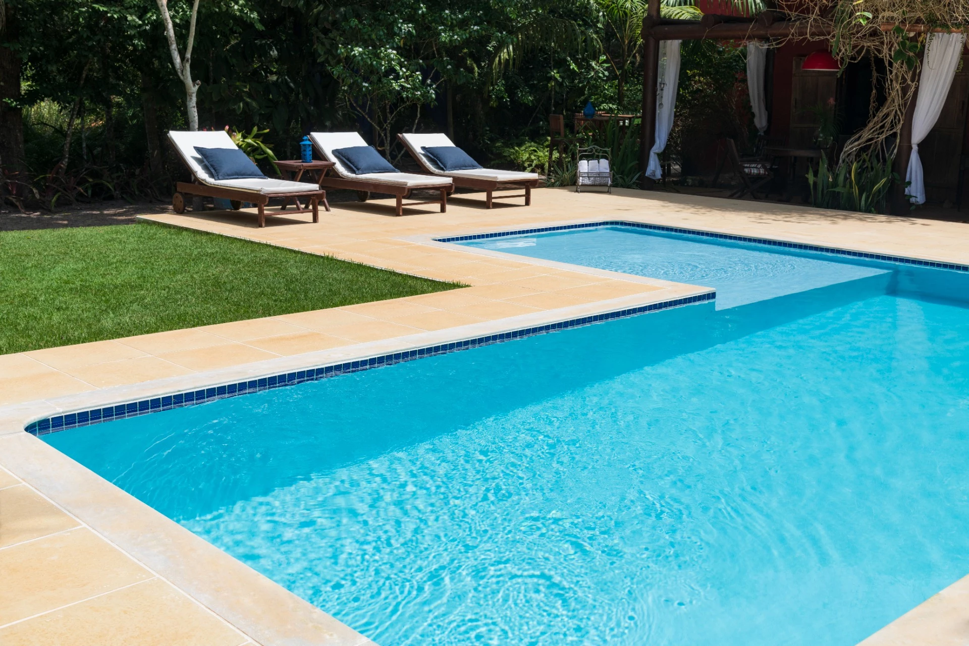 Proyecto de piscina 61 (img_ece9eaabbc) — Piscinas Vertientes